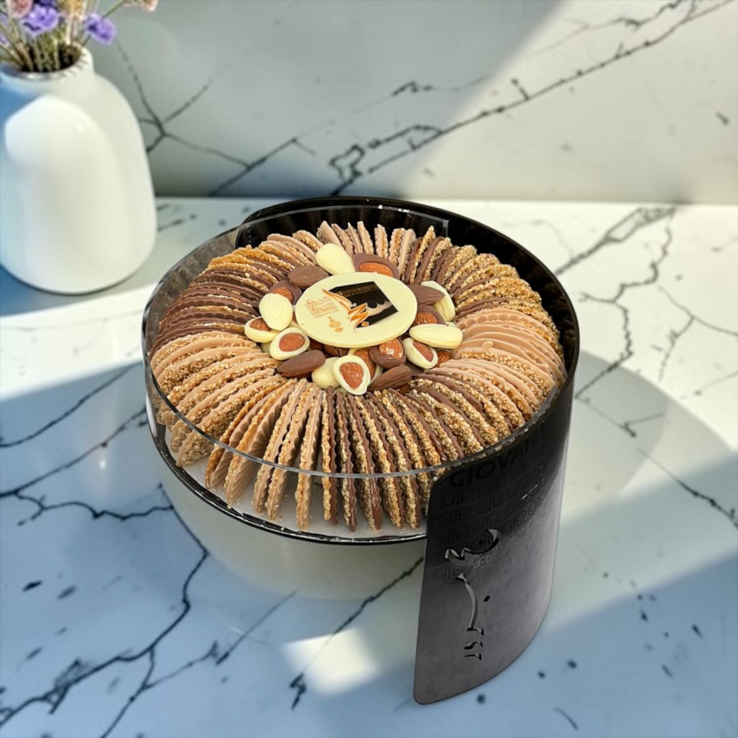 Giovanni Luxury Acrylic Platter with Signature Belgian Chocolate – Hajj Collection