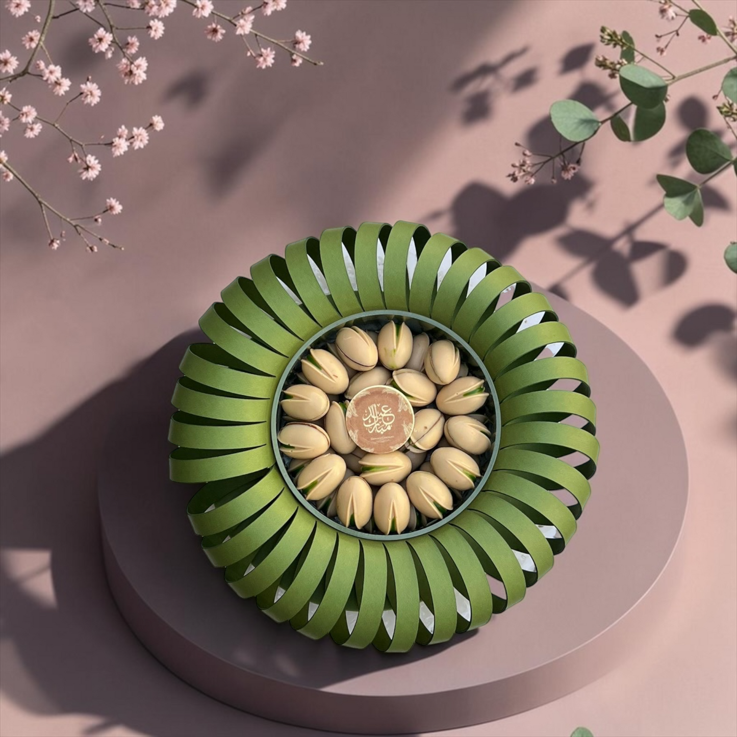 Leather Tray with Acrylic Cover – Pistachio Chocolate Assortment 500g| EO161