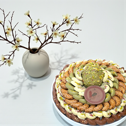 صحن هلال رمضان الفاخر – تشكيلة جيوفاني المميزة  Luxury Ramadan Crescent Porcelain Platter – Giovanni Signature Selection