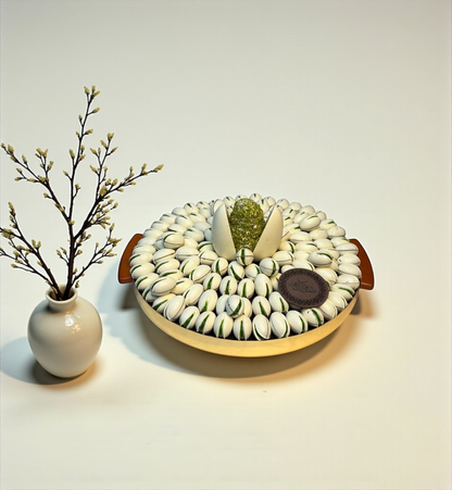 Luxury Stainless Steel Platter — Pistachio Praline, Kunafa & Grand Chocolate Egg صحن ستانلس ستيل فاخر — حبة الفستق والكنافة وبيضة الشوكليت الملكية