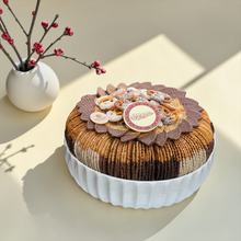 Luxury Porcelain Platter – Cheese Fan Savory Dipped in Chocolate صحن بورسلين فاخر مع موالح مروحة بالجبنة ومغطسة بالشوكليت