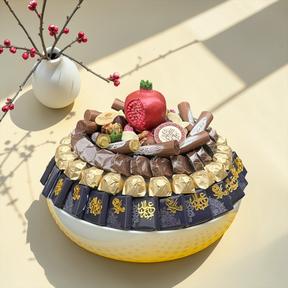Porcelain Tray with Special Eid Wrapped Chocolates &amp; Signature Chocolates صحن بورسلين مع شوكليت مغلف اسبيشال للعيد مع شوكليت سجنتشر