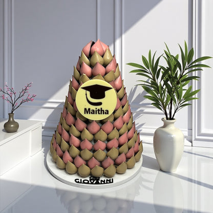هرم شوكولاتة حبة الجوافة بطباعة مخصصة Guava Chocolate Pyramid with Custom Print