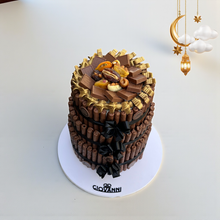 Three-Tier Fine Fair Pyramid with Apricots, Figs & Prunes هرم فاين فير 3 طوابق مع مشمش وتين وقراصية