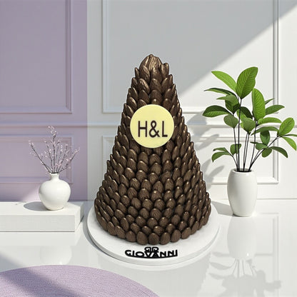 هرم شوكولاتة حبة اللوز بطباعة مخصصة
Almond Chocolate Pyramid – Custom Printed