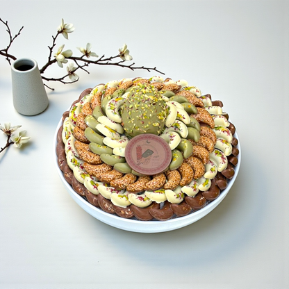 صحن هلال رمضان الفاخر – تشكيلة جيوفاني المميزة  Luxury Ramadan Crescent Porcelain Platter – Giovanni Signature Selection