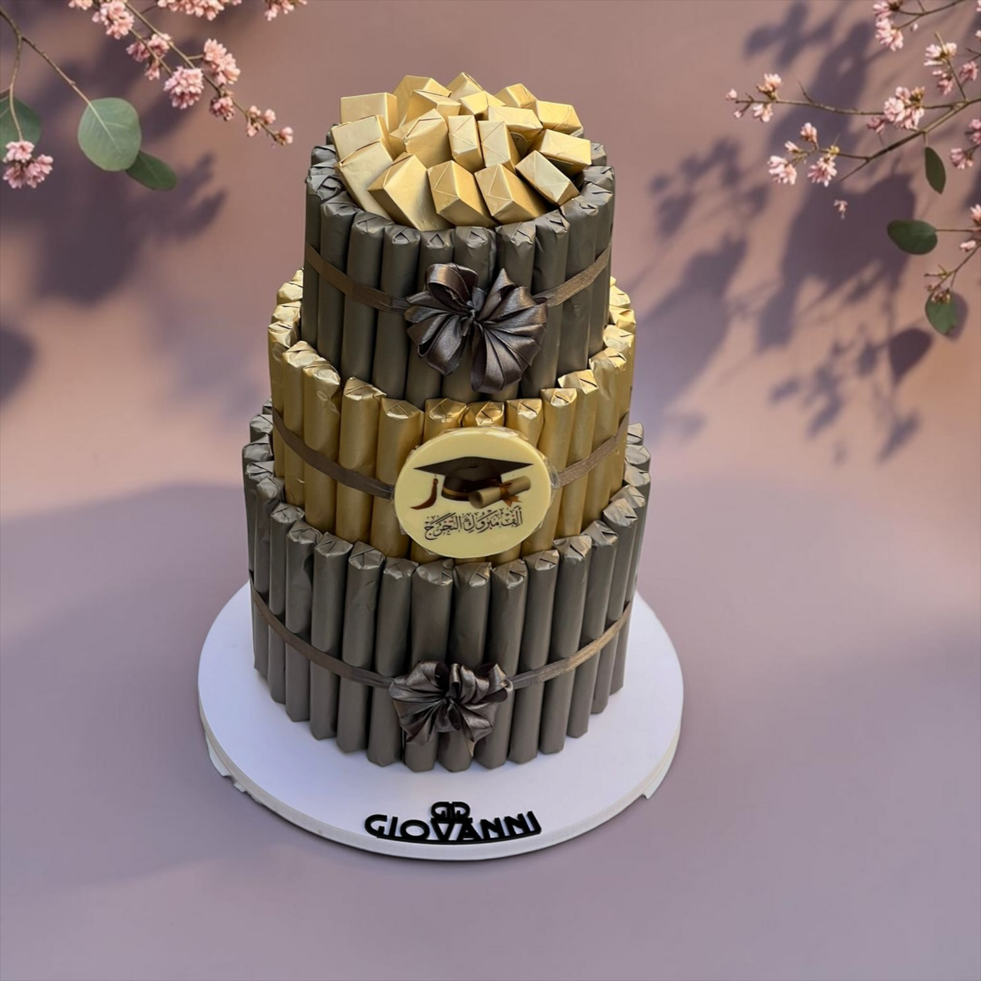 Graduation Fine Fair Chocolate Pyramid – 3 Tier (3 KG) | هرم شوكليت فاين فير ثلاث طوابق – ثيم التخرج (3 كجم) | EO156