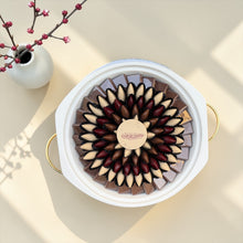 Belgian Chocolate Porcelain Platter with Glass Lid | صحن بورسلين بغطاء زجاجي وحامل ذهبي مع تشكيلة شوكليت بلجيكي