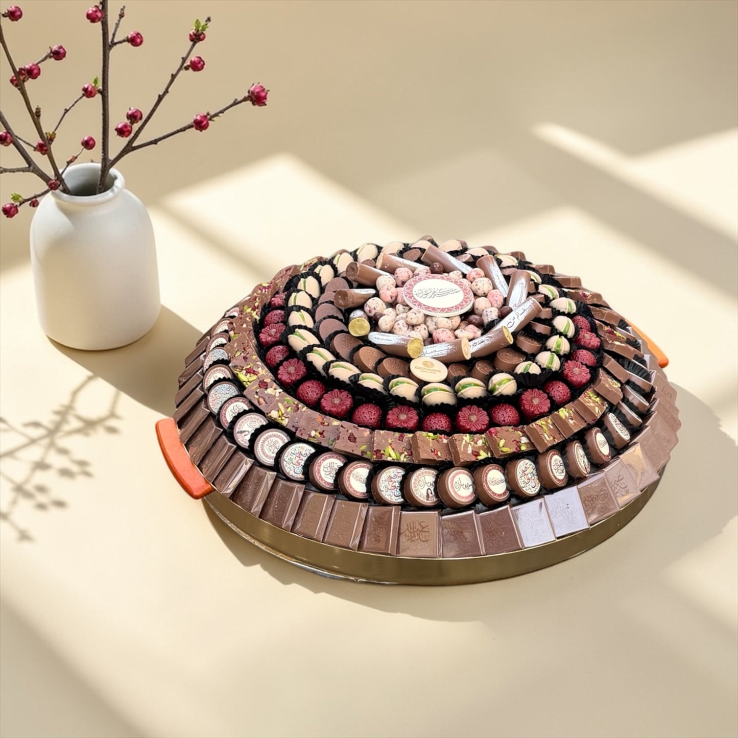 VIP Luxury Chocolate Platter | صحن VIPصحن كبير فاخر بتشكيلة مختارة