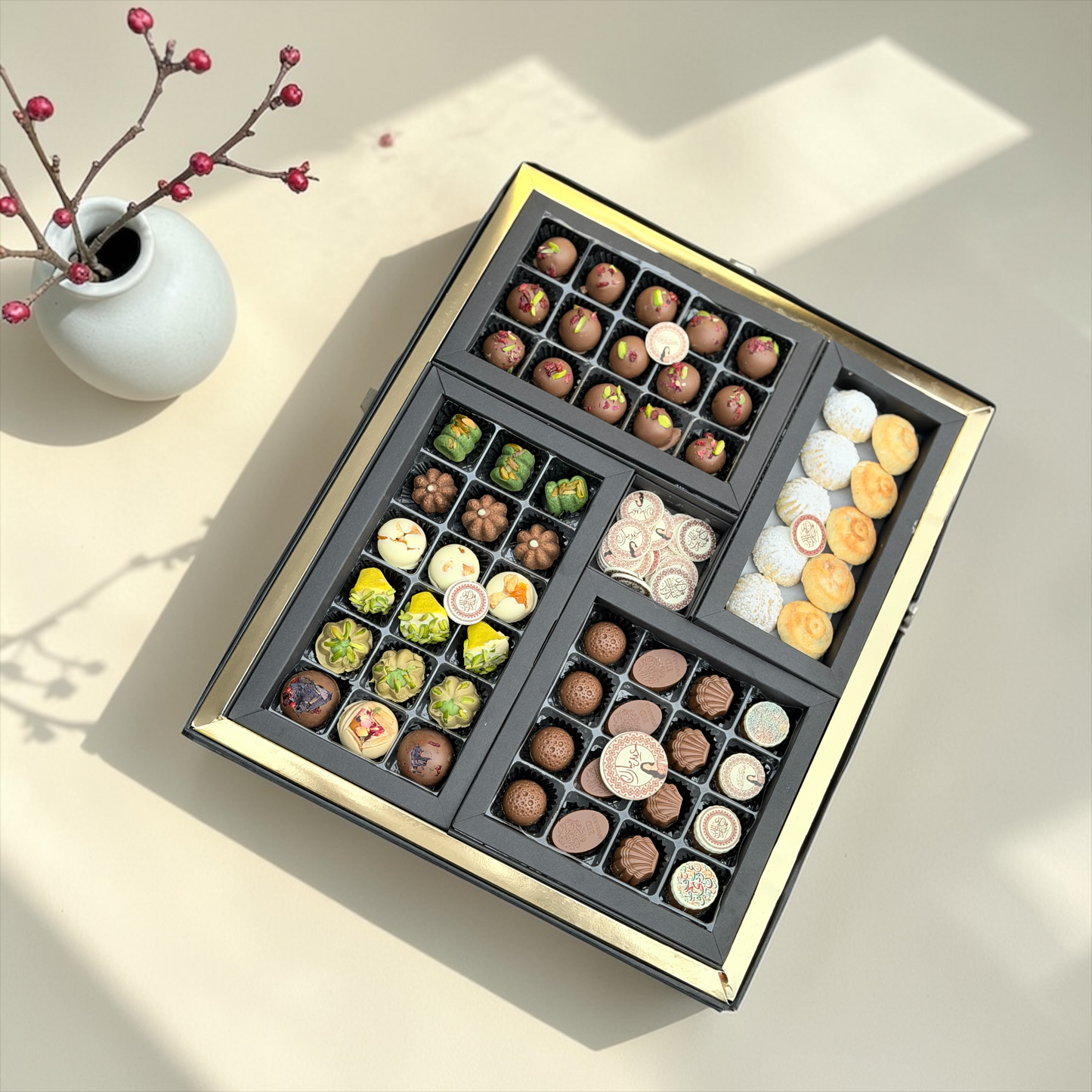 Eid Mixed Gift Box Collection | بوكس هدايا العيد المشكل – 5 بوكسات