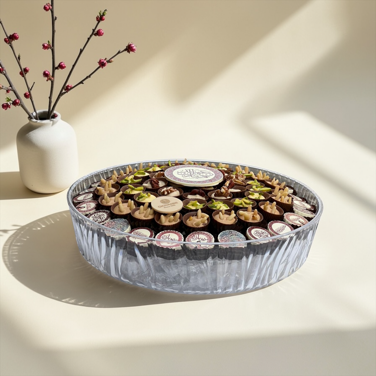 Eid Chocolate Cups & Printed Chocolate Acrylic Platter | صحن أكريليك بغطاء مع شوكليت كاب وشوكليت مطبوع