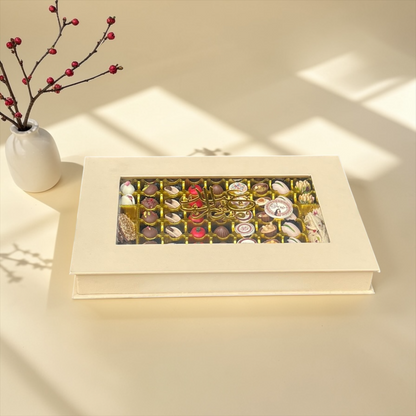 Luxury Leather Mixed Dessert Box | بوكس جلد فاخر بتشكيلة شوكليت وحلويات