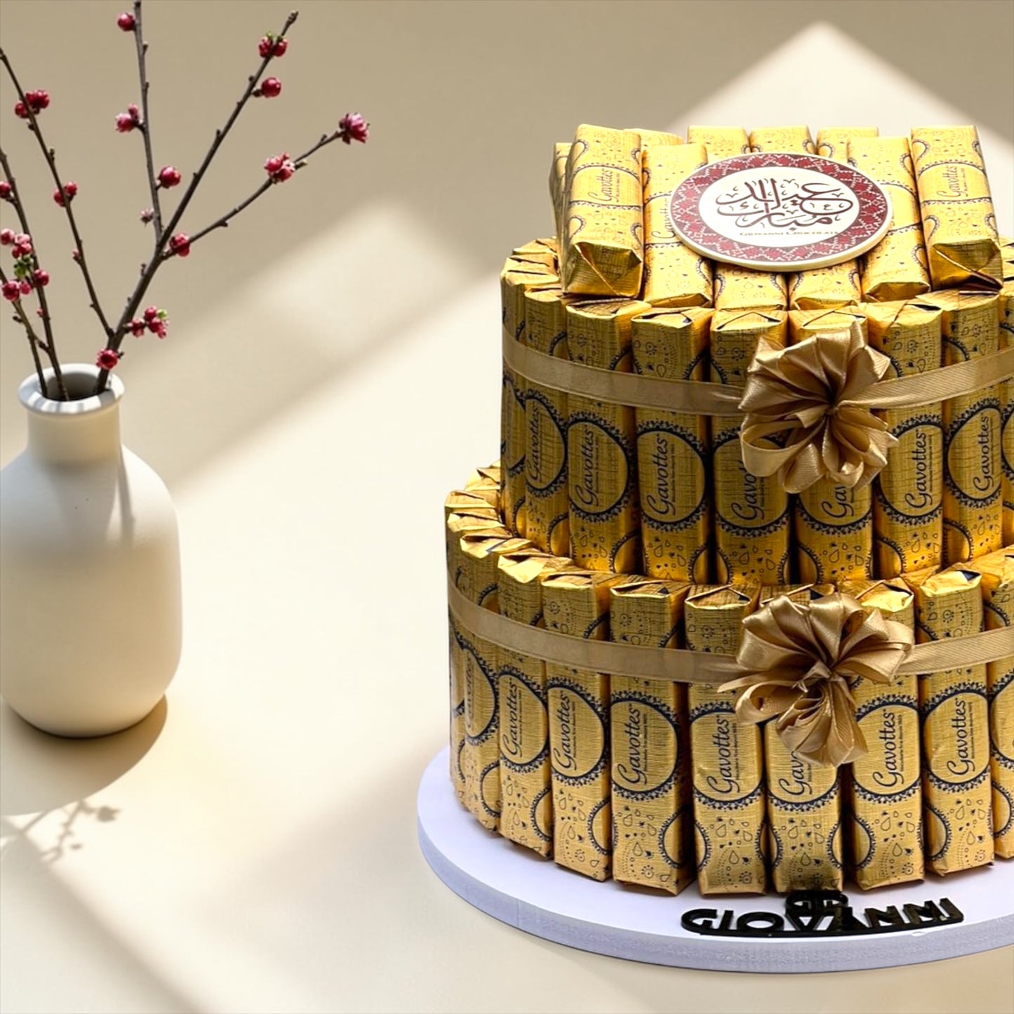 French Gavotte Biscuit Pyramid with Eid Chocolate | هرم بسكويت جافوت فرنسي مغلف مع شوكليت بثيم العيد