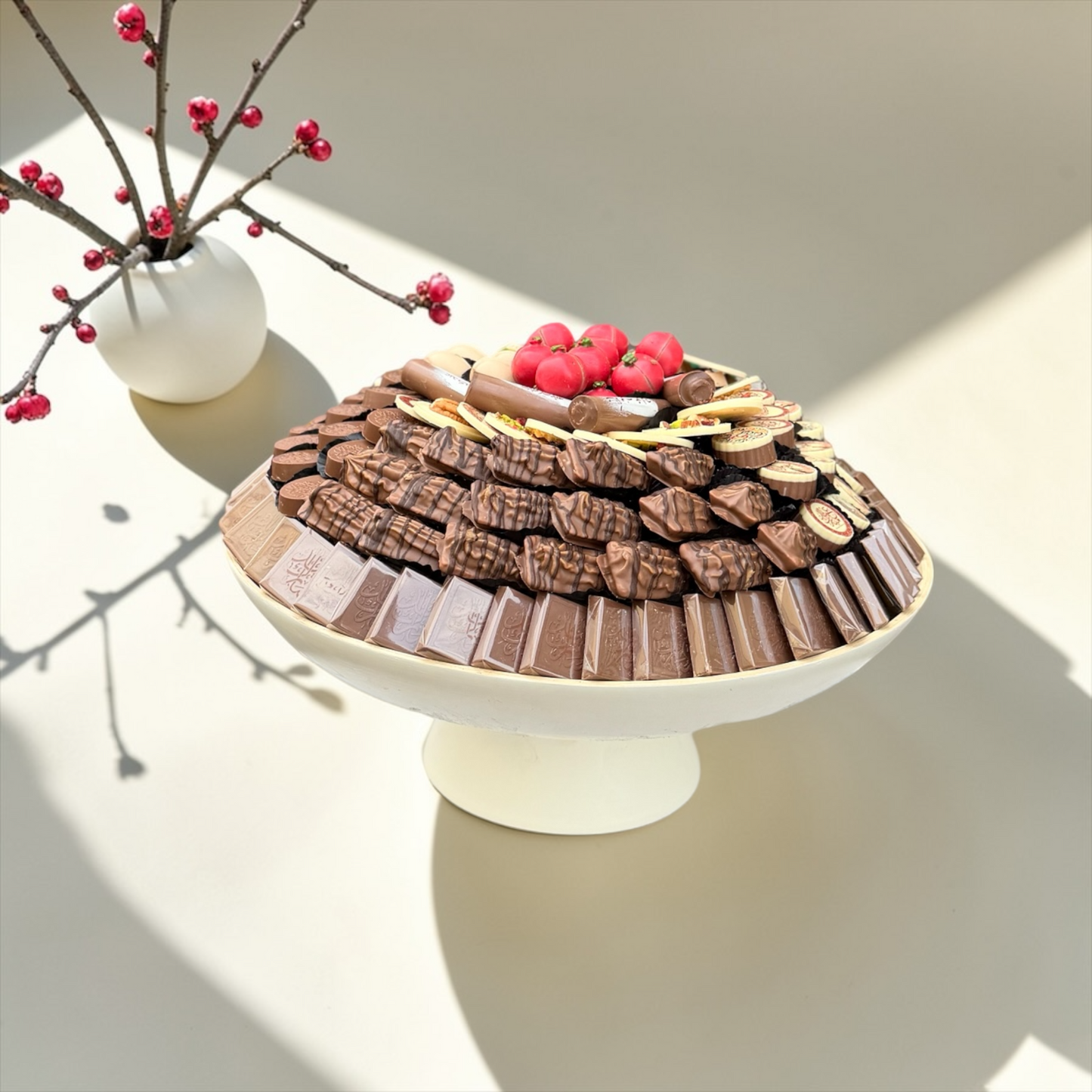 Luxury Bamboo VIP Platter – Giovanni Signature Chocolate Selection صحن بامبو فاخر VIP مع تشكيلة سيجنتشر من جيوفاني شوكليت