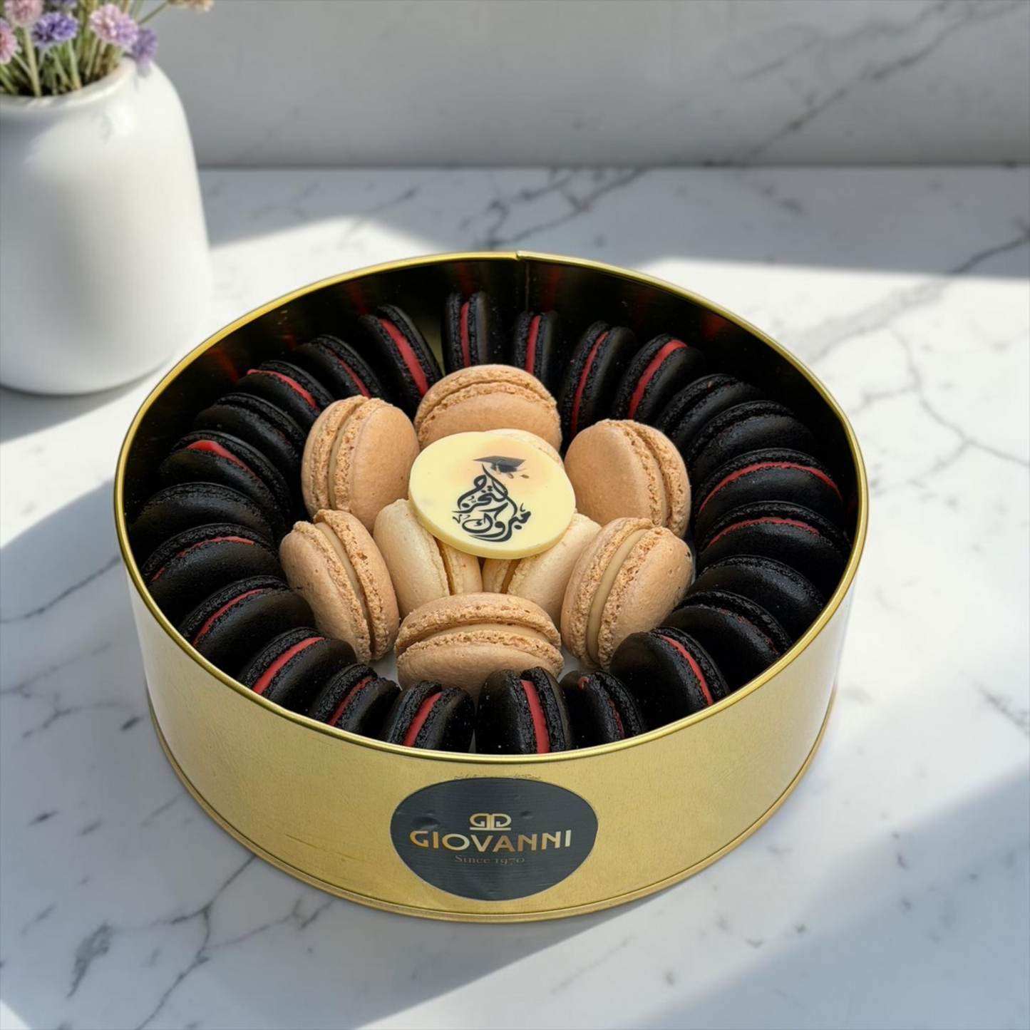 Graduation Customized Metal Chocolate Box – 500g | بوكس شوكليت معدني للتخرج مع طباعة بارزة خاصة – 500 جرام | EO153