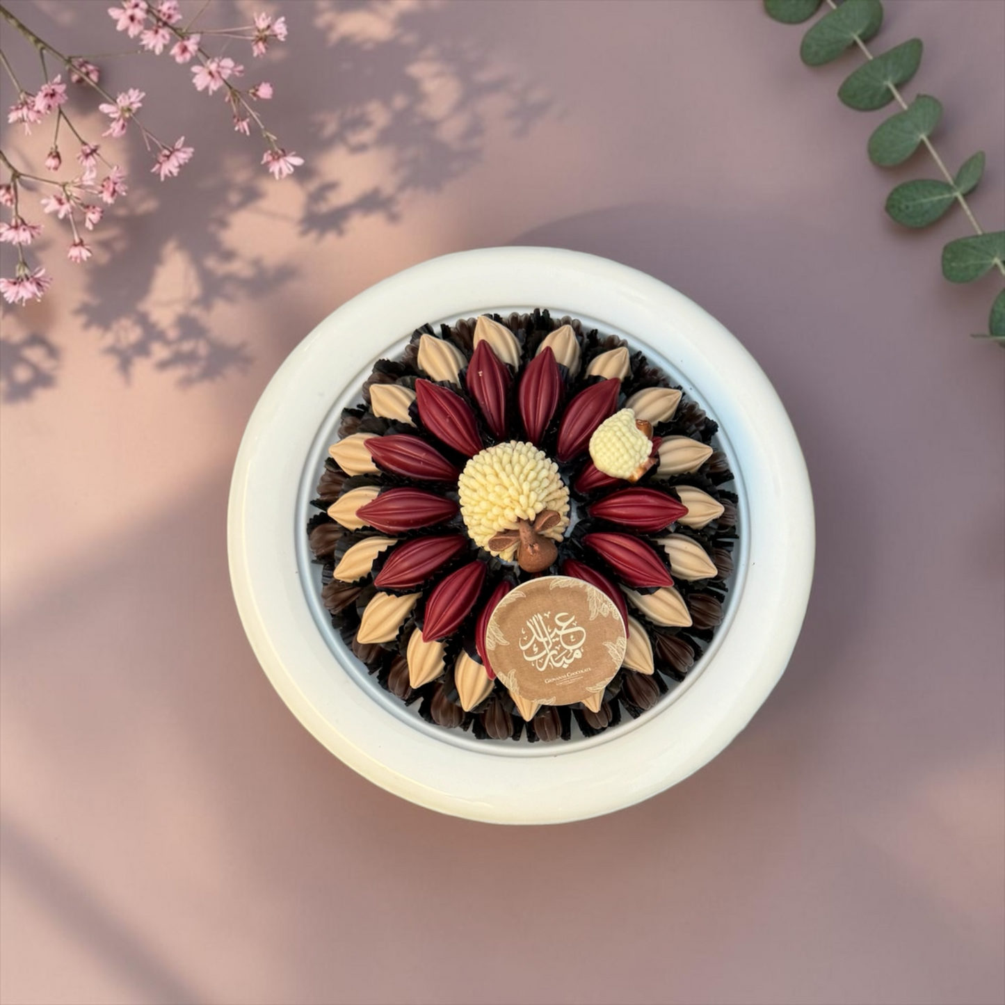 VIP Stainless Steel Platter with Assorted Belgian Chocolate 900G | E80