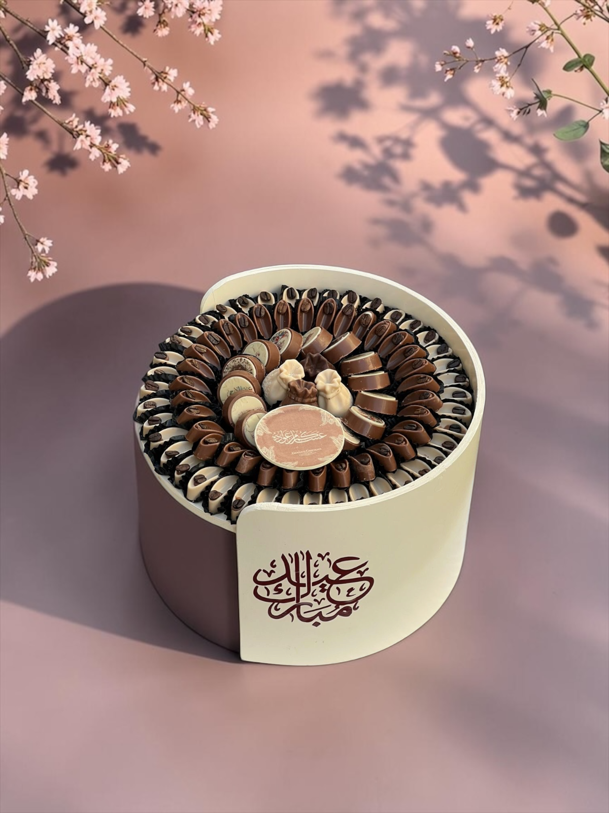 Wooden Stand with Assorted Chocolate | EO144